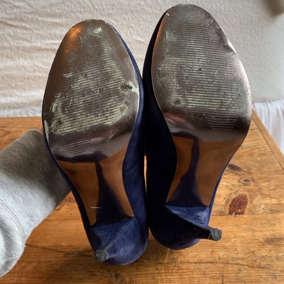Steve Madden navy blue suede heels size 8 - Picture 2 of 5